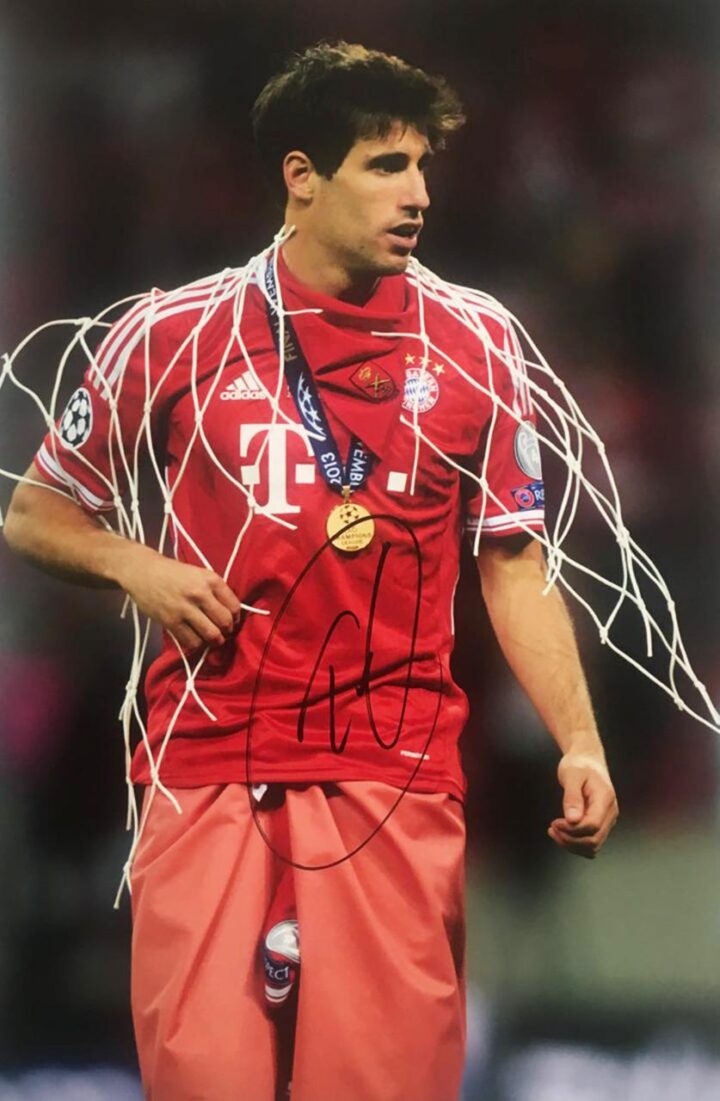 Javi Martinez Signed Photo - FC Bayern Munich