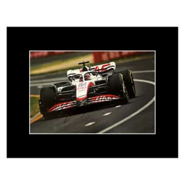 Signed Kevin Magnussen Photo Display - 16x12 Formula 1 Icon Autograph