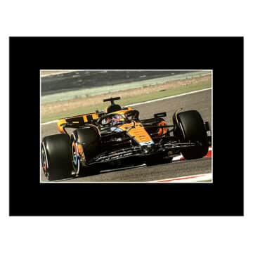 Signed Oscar Piastri Photo Display - 16x12 Formula One Icon