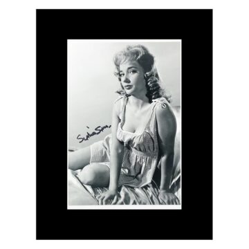 Signed Sylvia Syms Photo Display - 16x12 Film Icon