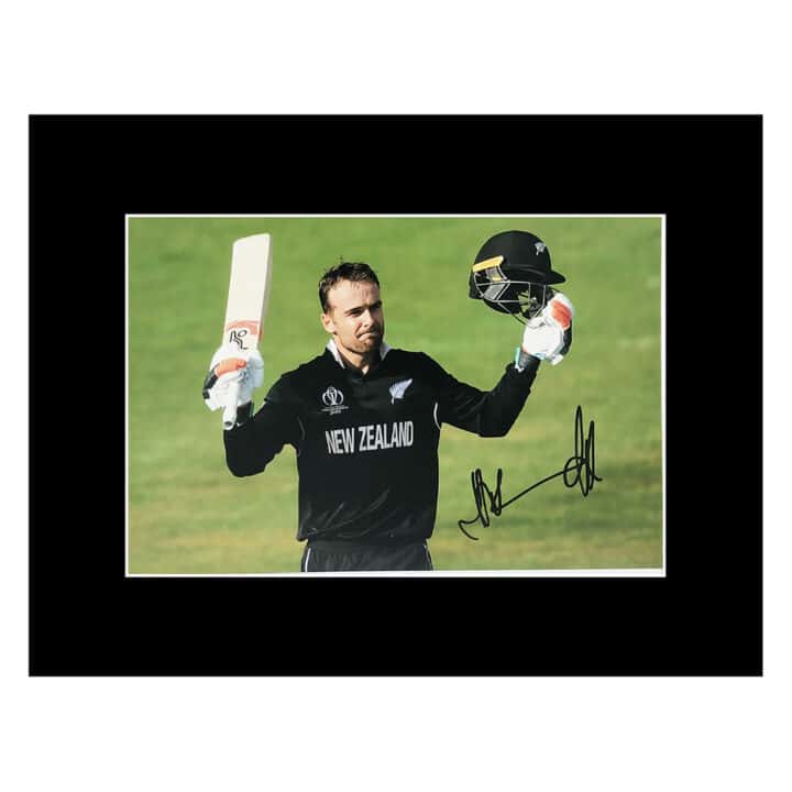 Signed Tom Blundell Photo Display – 16×12 New Zealand Icon