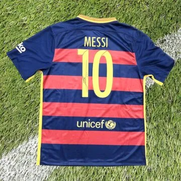 Signed Lionel Messi Shirt - FC Barcelona Icon